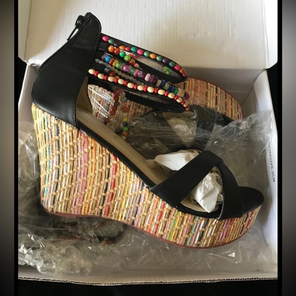 *NEW* wedge sandals,size 9 - Picture 1 of 8
